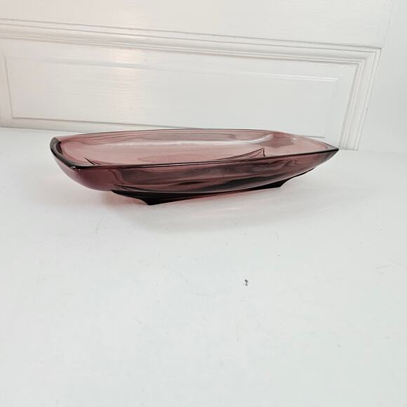 Vintage amethyst glass relish tray dish 4x9.5 - Picture 6 of 10